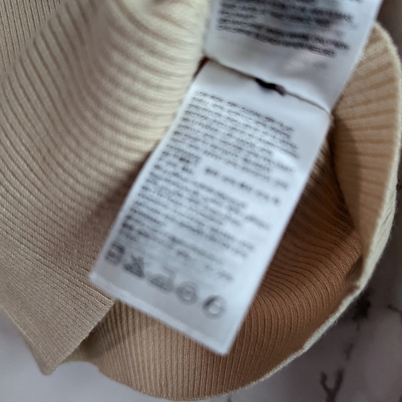 Kangol x H&M Sweater Crop Rib Knit Mock Turtle Neck Womens Beige - Picture 11 of 15